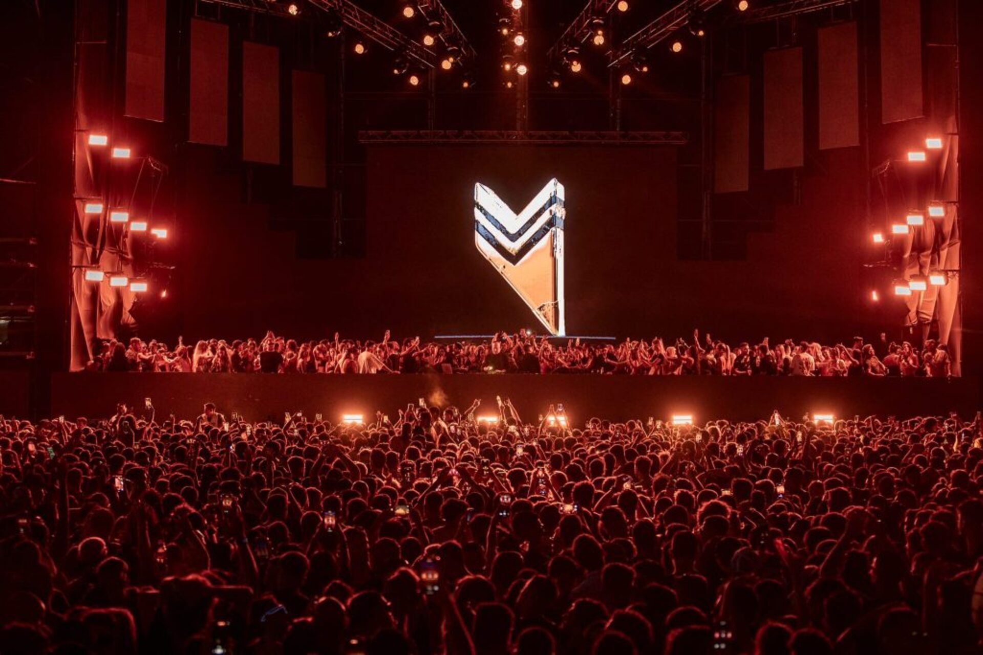 Roundup: New Drops, Festival Buzz & Global Spotlights