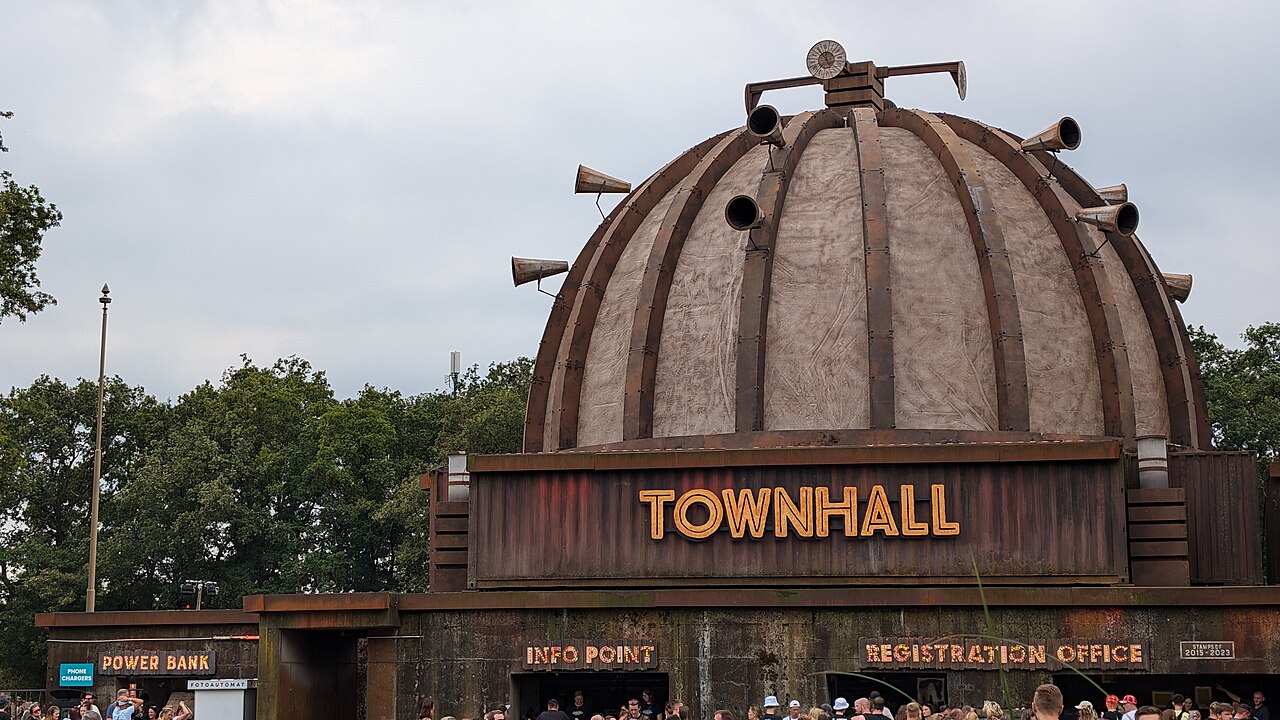 The Parookaville Townhall, a landmark of the City of Dreams
