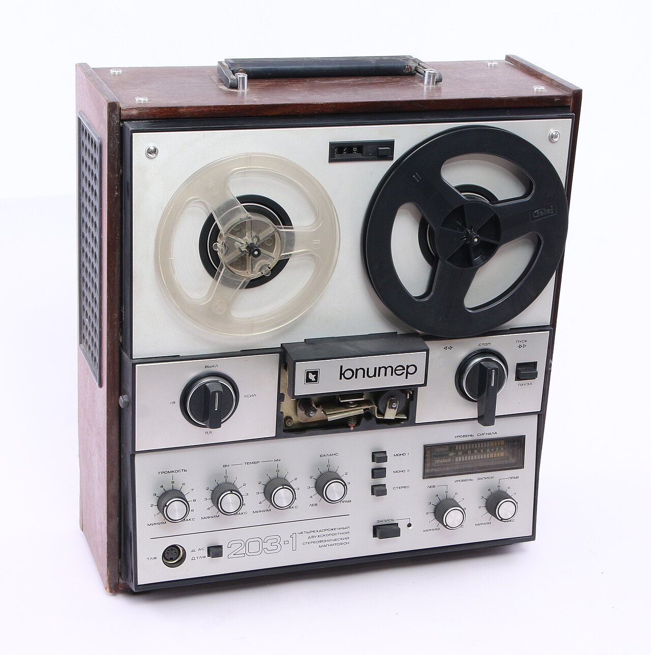 Soviet Jupiter 203 reel to reel tape recorder, the kind of machine Mr Tape mixed on